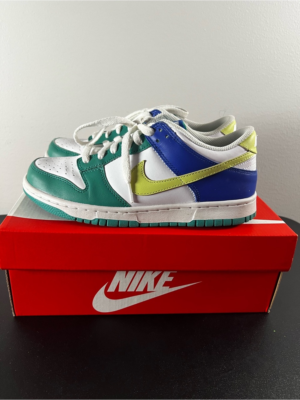 Nike Kids Low-Top Sneakers — White, Teal & Blue